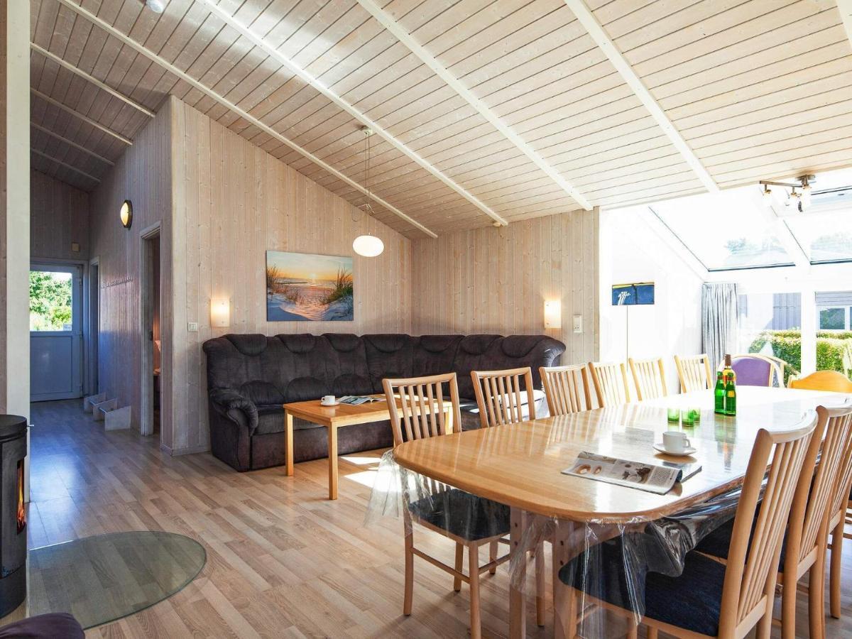 12 Person Holiday Home In Groemitz Exterior photo