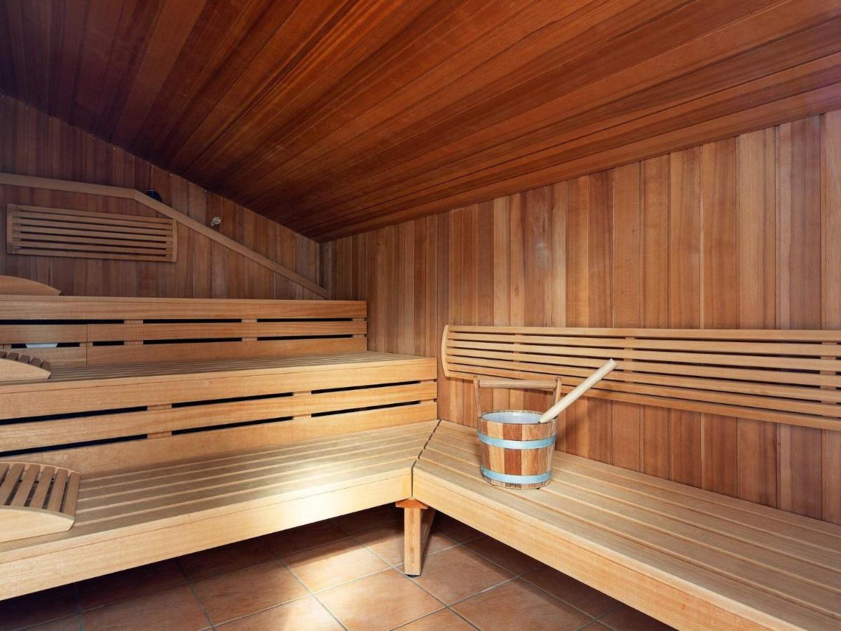12 Person Holiday Home In Groemitz Exterior photo